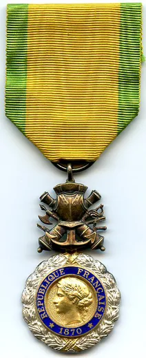 Médaille militaire de la IIIe République, effigie de la République, légende République française 1870, trophée d'armes