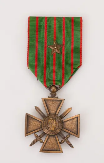 Croix de guerre 1914-1918 de Frédéric Brunmurol avec une étoile sur son ruban