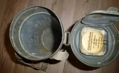 MASQUE A GAZ ALLEMAND COMPLET WW2, photo 3